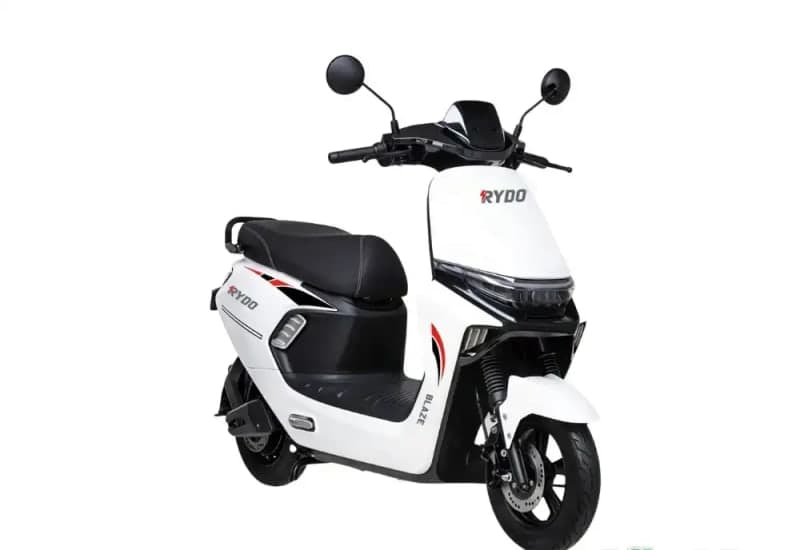 Rydo Blaze White